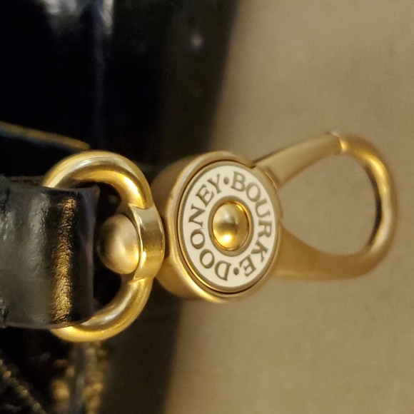 Dooney &Bourke, Navy, embossed leather bag - Picture 15 of 15